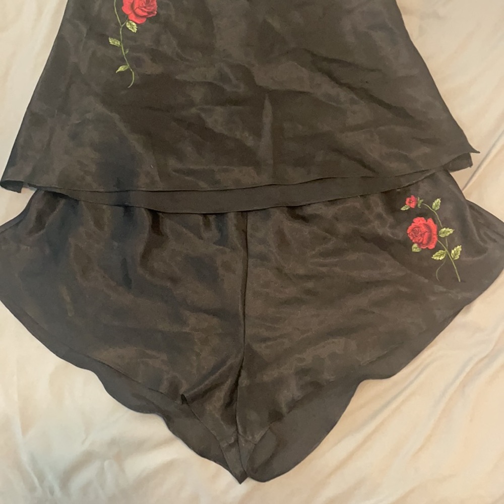 Pajama Set - Picture 3 of 5